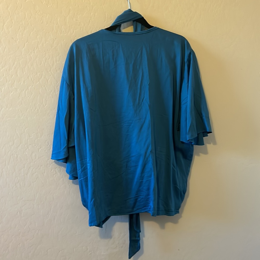 NWOT The Diarrablu Sustainable True Wrap Blouse Top Flutter Sleeves Women's 2X - Picture 2 of 4